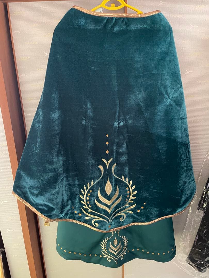 アナと雪の女王2 アナ　戴冠式　ドレス　130