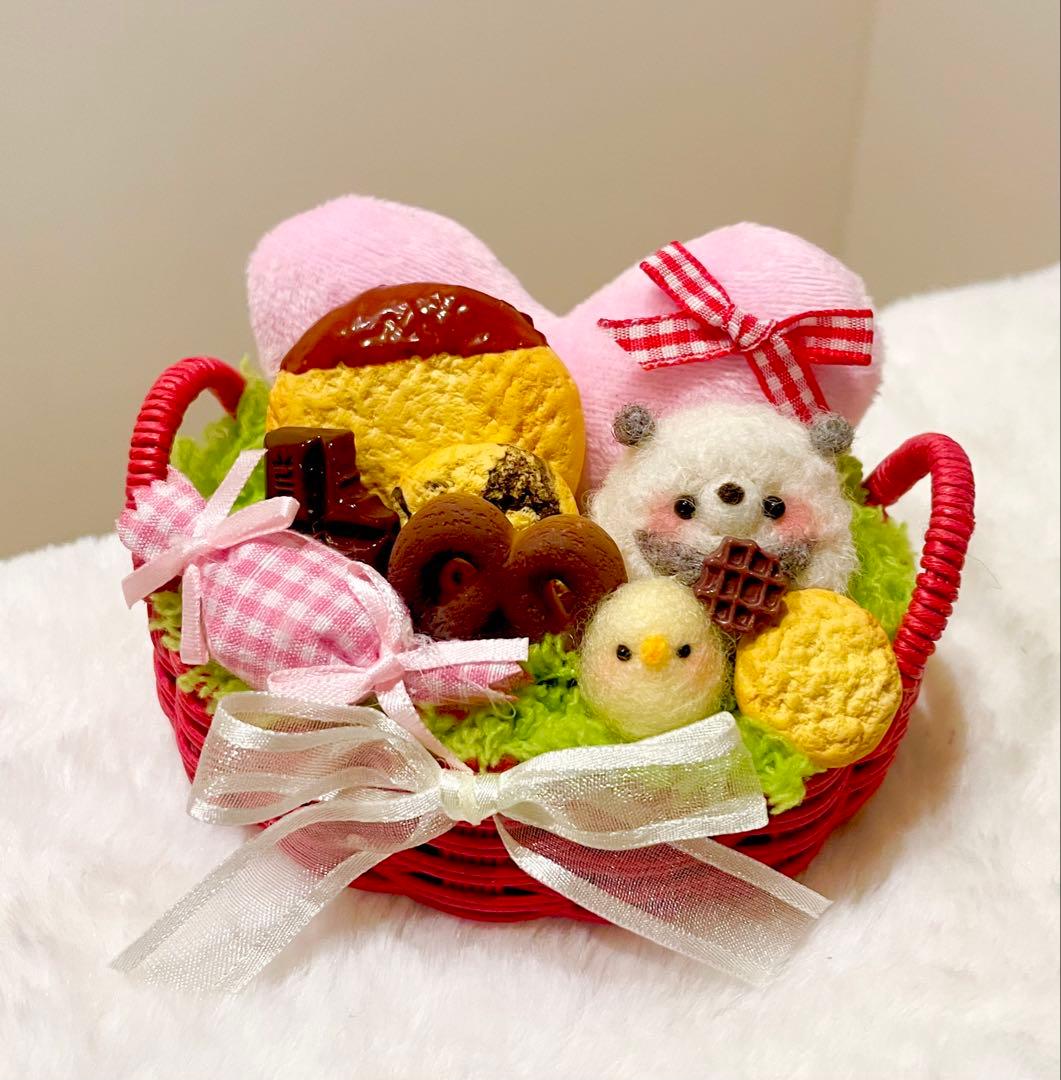 ココʕ•ᴥ•ʔページ♡バレンタインかご♡茶色♡