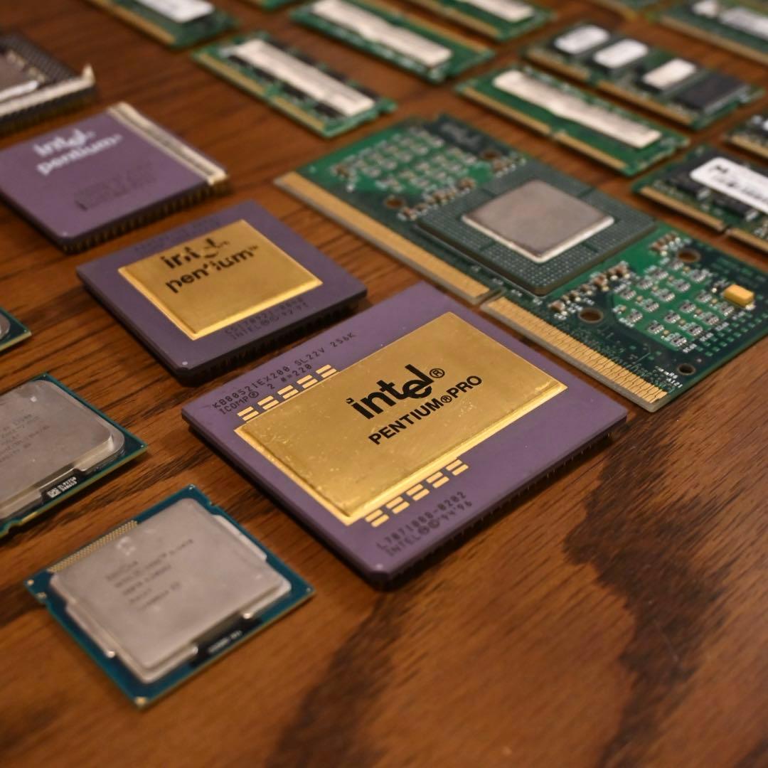 Intel PENTIUM PRO含むCPU及びメモリ数十枚　ジャンク　金