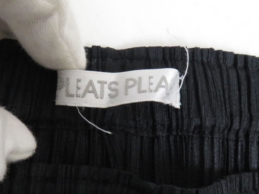 ミ*ャ様 プリーツプリーズ　イッセイミヤケ　ハーフパンツ①