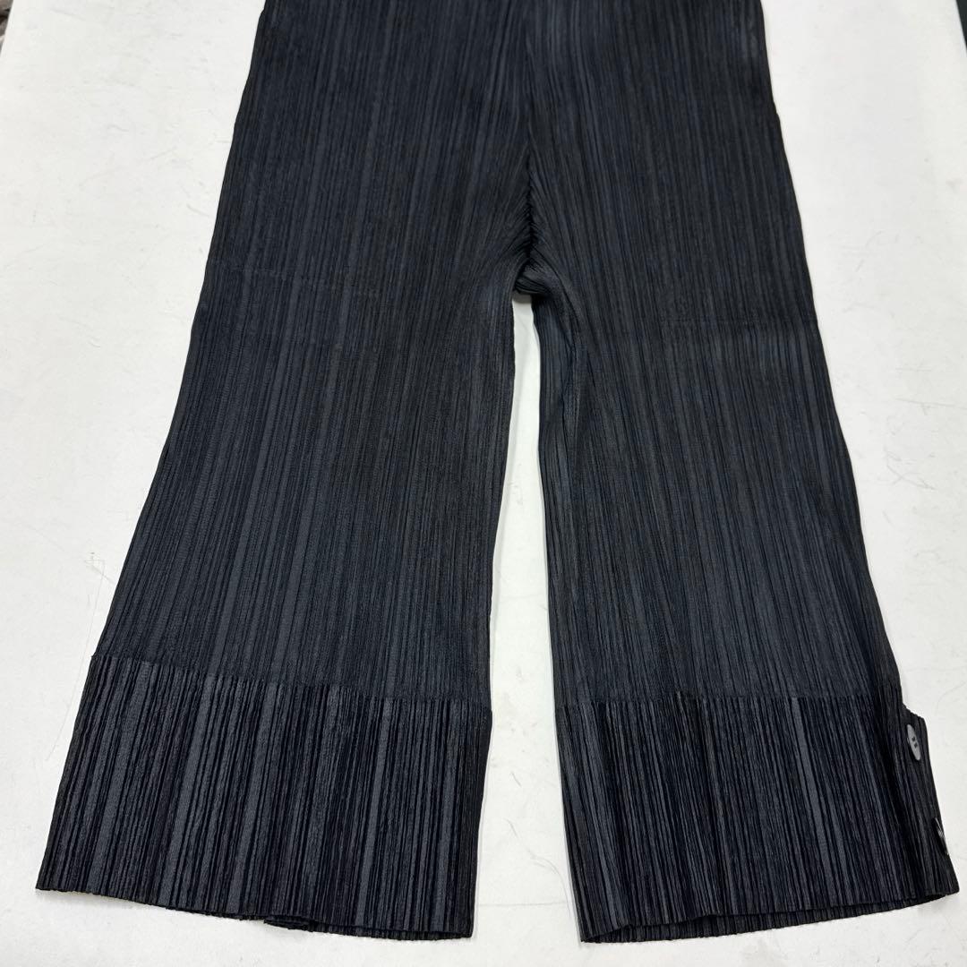 ミ*ャ様 プリーツプリーズ　イッセイミヤケ　ハーフパンツ①