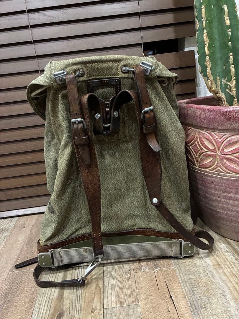 ごま塩　スイス軍　1960年　リュック