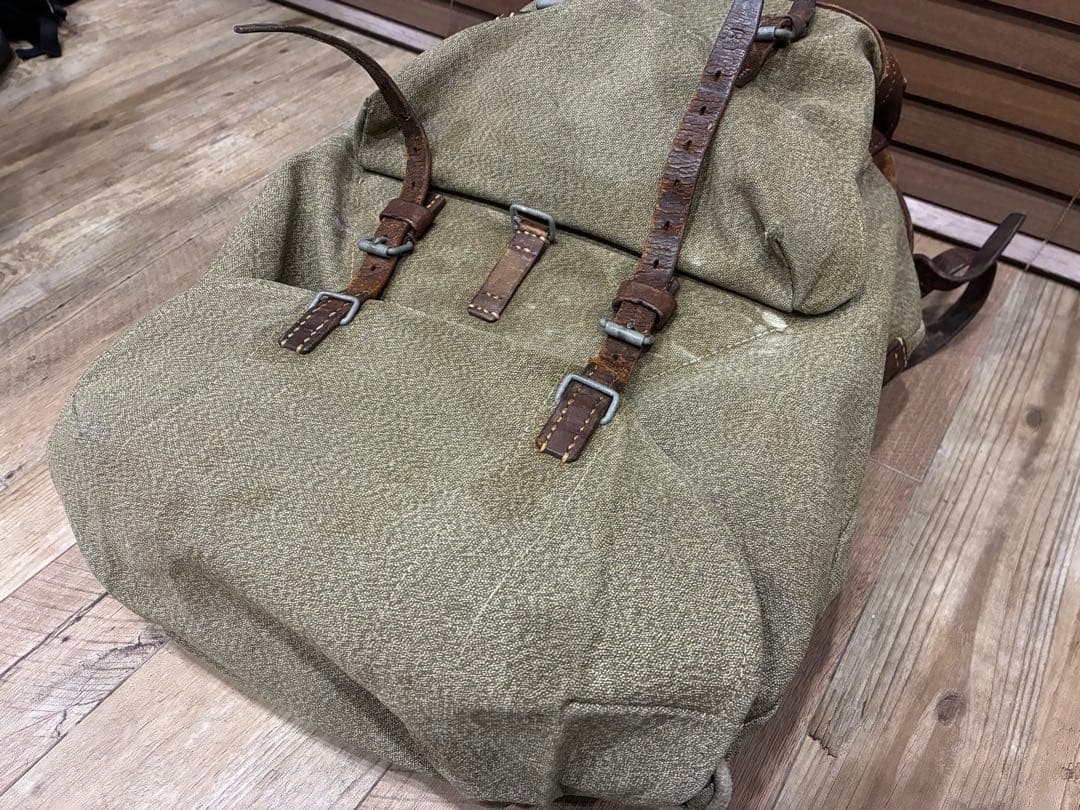 ごま塩　スイス軍　1960年　リュック