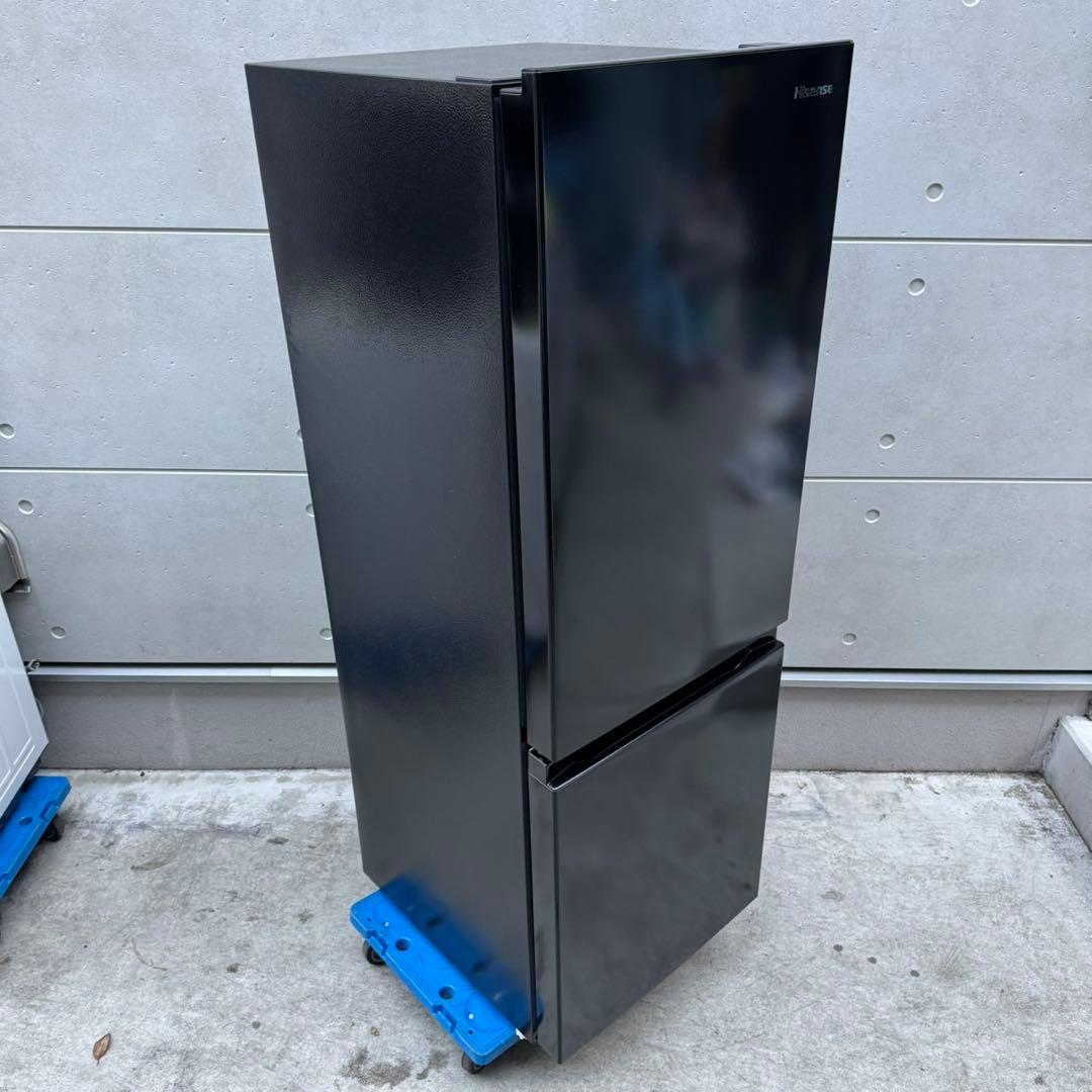 105⭐️2023年製★ハイセンス　冷蔵庫　大型175L　黒　ブラック　一人暮らし