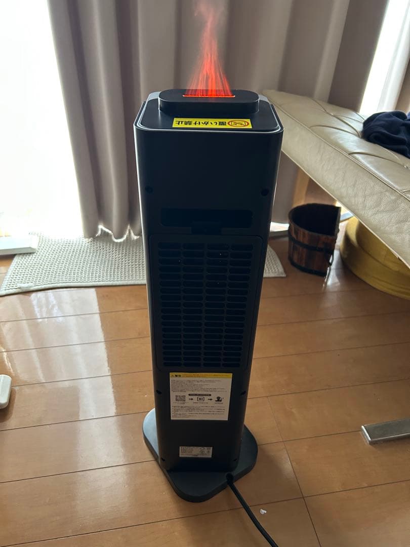 新品未使用、加湿器付きセラミックヒーター