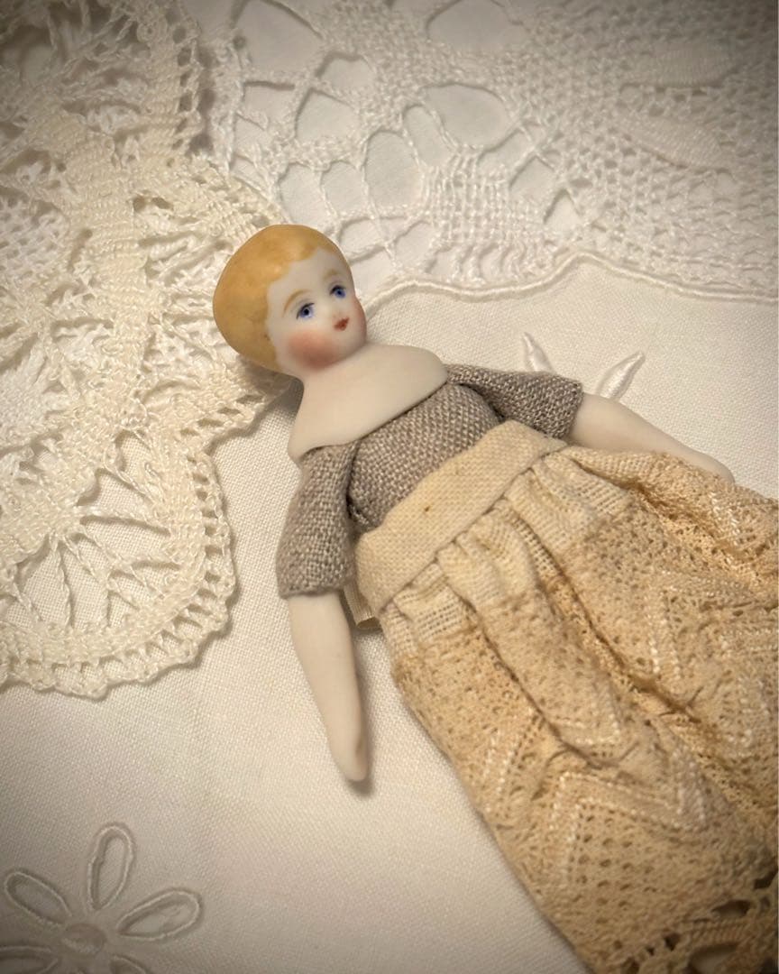 ミニチュアチャイナヘッドドール*パリアンドール*10cm*ブロンドヘアミニチュア