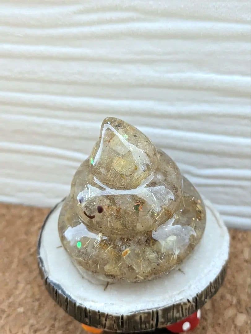 【つる927】ゴールドルチルクォーツのうんこちゃん形オルゴナイト☆他３点