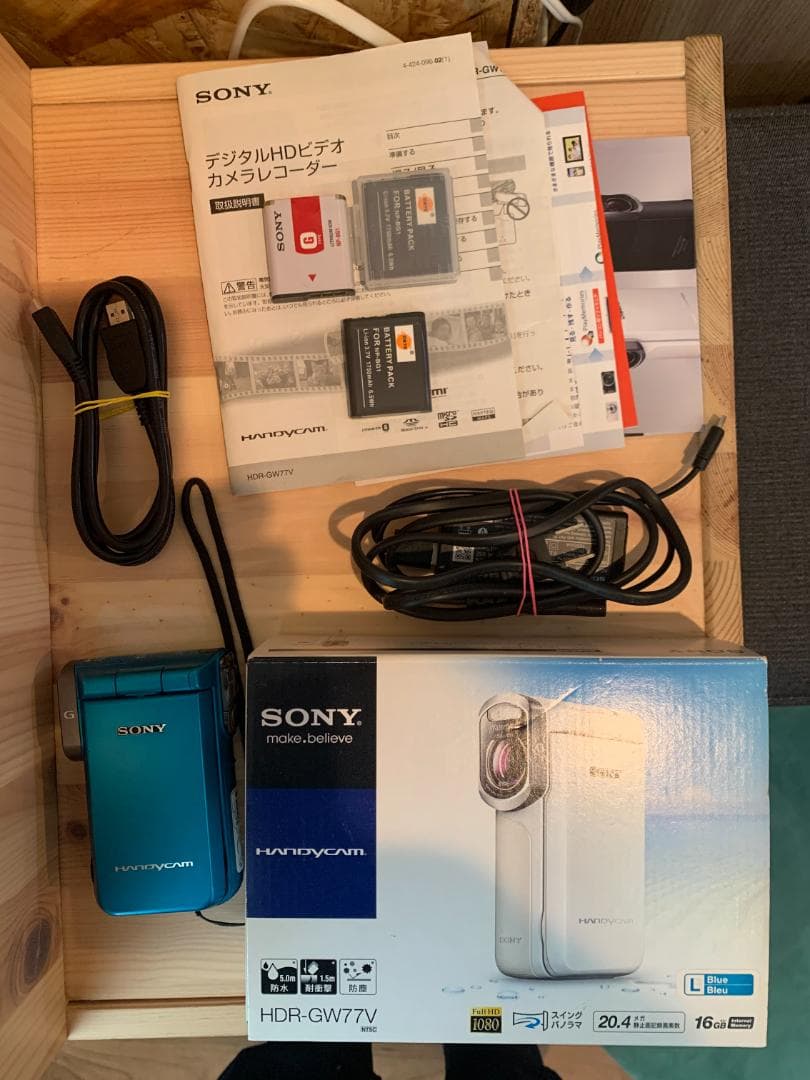 SONY HDR-GW77V ビデオカメラ 本体　中古