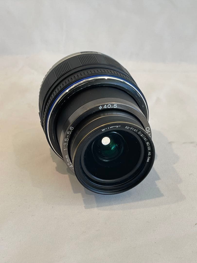 お値下げ　OLYMPUS OM-D E-M5 ブラック　フラッシュ　レンズ付