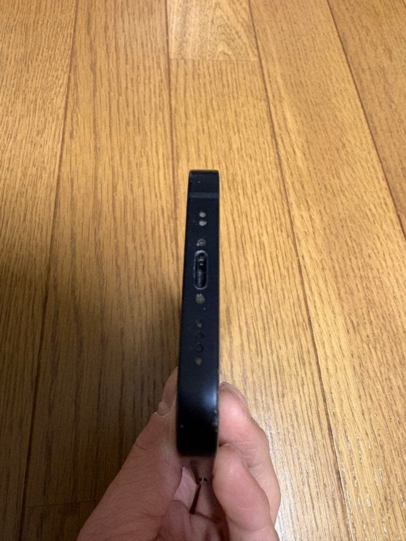 H*M様 【iPhone12 mini 本体】傷、割れあり