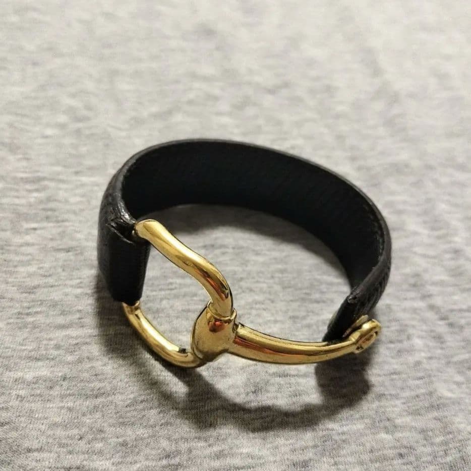 GUCCIグッチ ホースビット レザーバングル レザーブレス ブラック×ゴールド