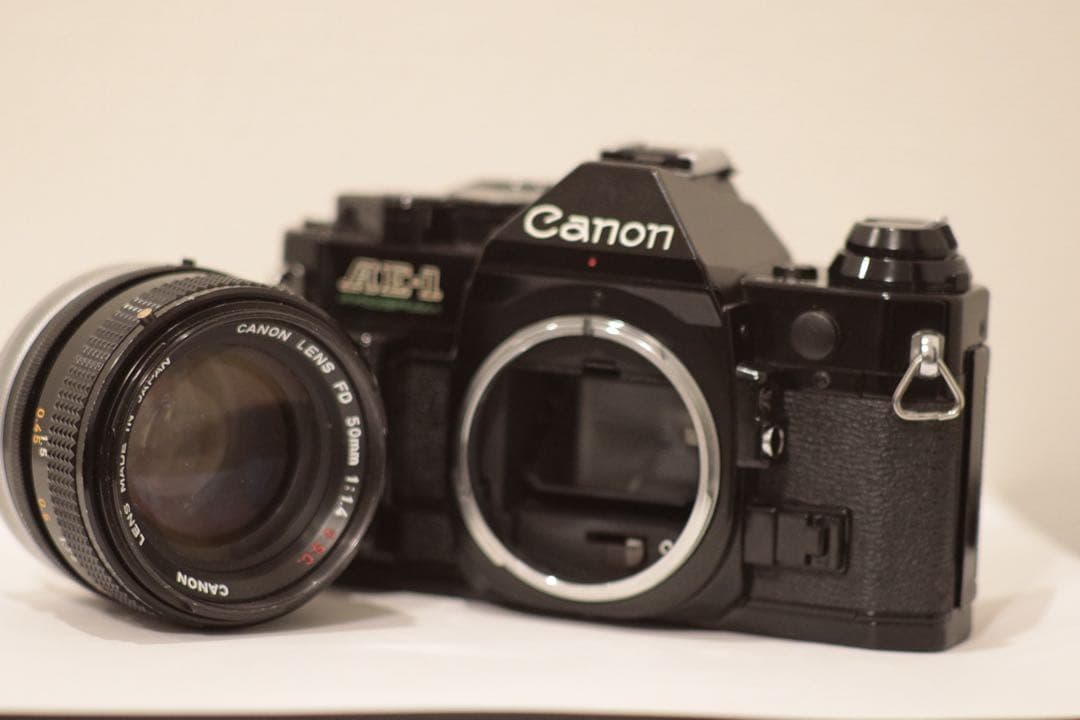 Canon AE-1 programフィルムカメラ FD50mm f1.4