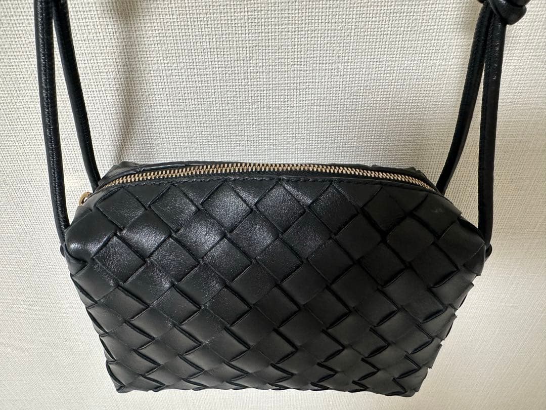 美品⭐︎BOTTEGA VENETA ショルダーバッグ MINI LOOP