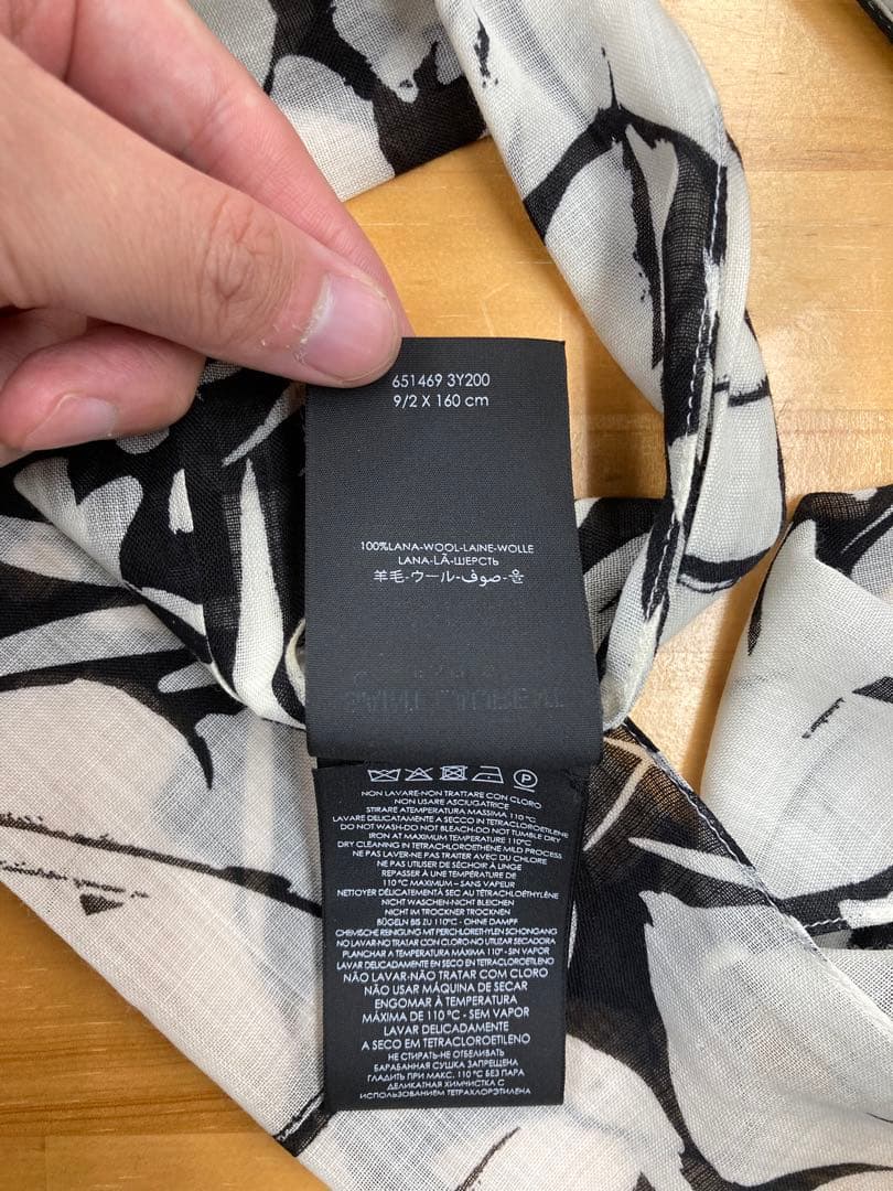 SAINT LAURENT ラバリエ スカーフ