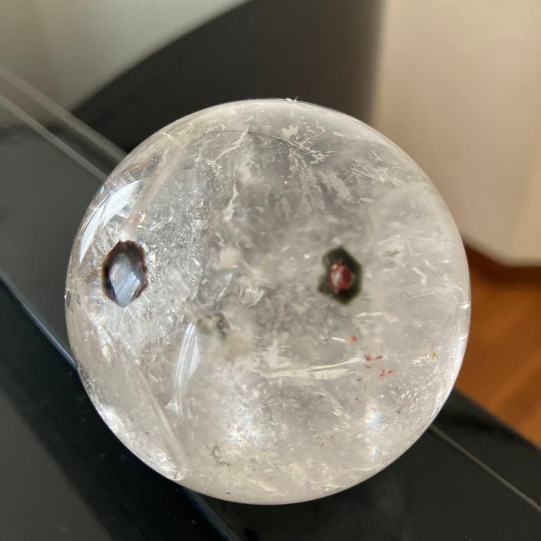 珍！レインボー入り！トルマリンインクォーツ　スフィア　天然石置物　D99