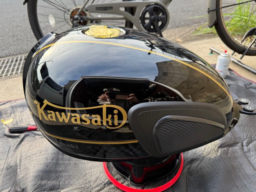 Kawasaki W800 ブラックタンク ゴールドストライプ