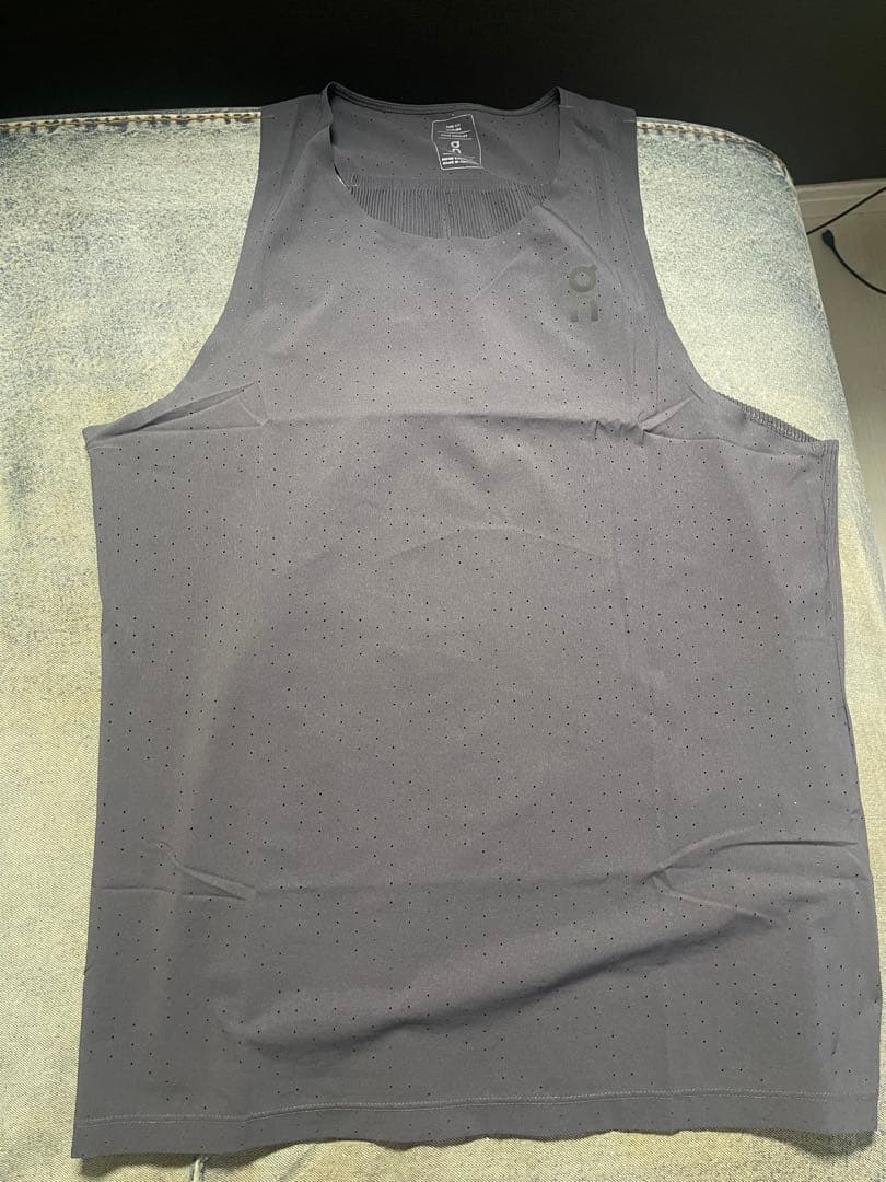 onランニングタンクトップ　サイズs