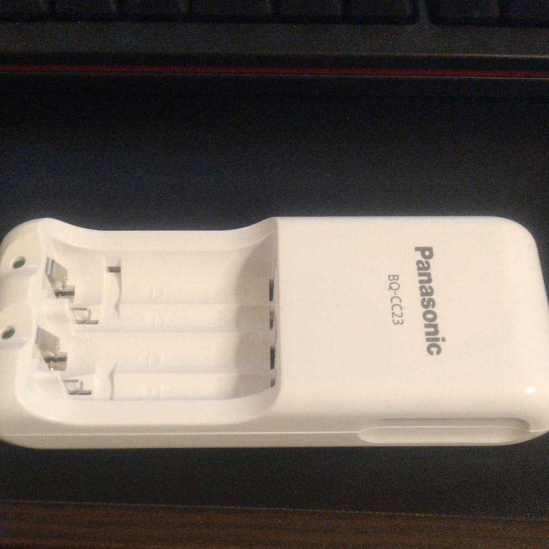 エネループの充電器です。