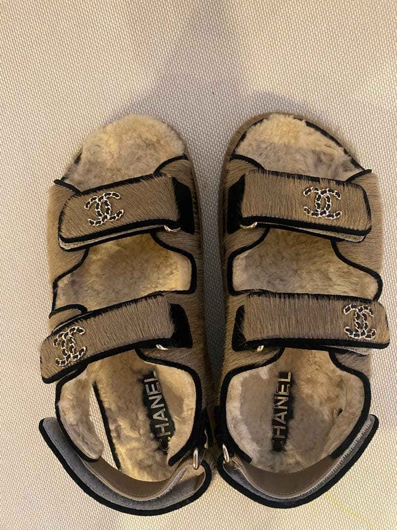 【HAERIN】CHANEL サンダル
