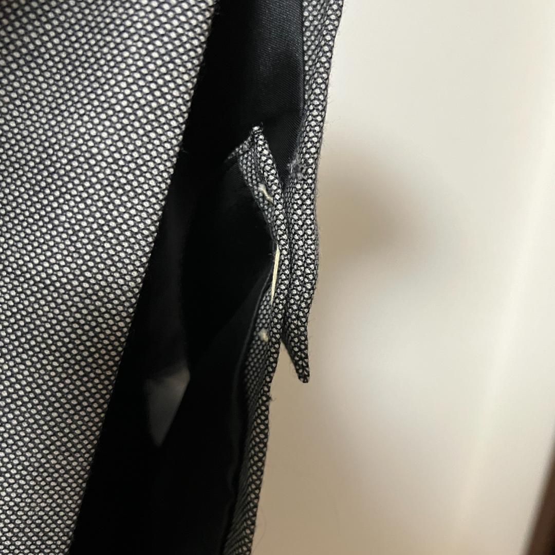 【新品、未使用】ビジネススーツ灰色極細チェック柄（バーバリーブラックレーベル）