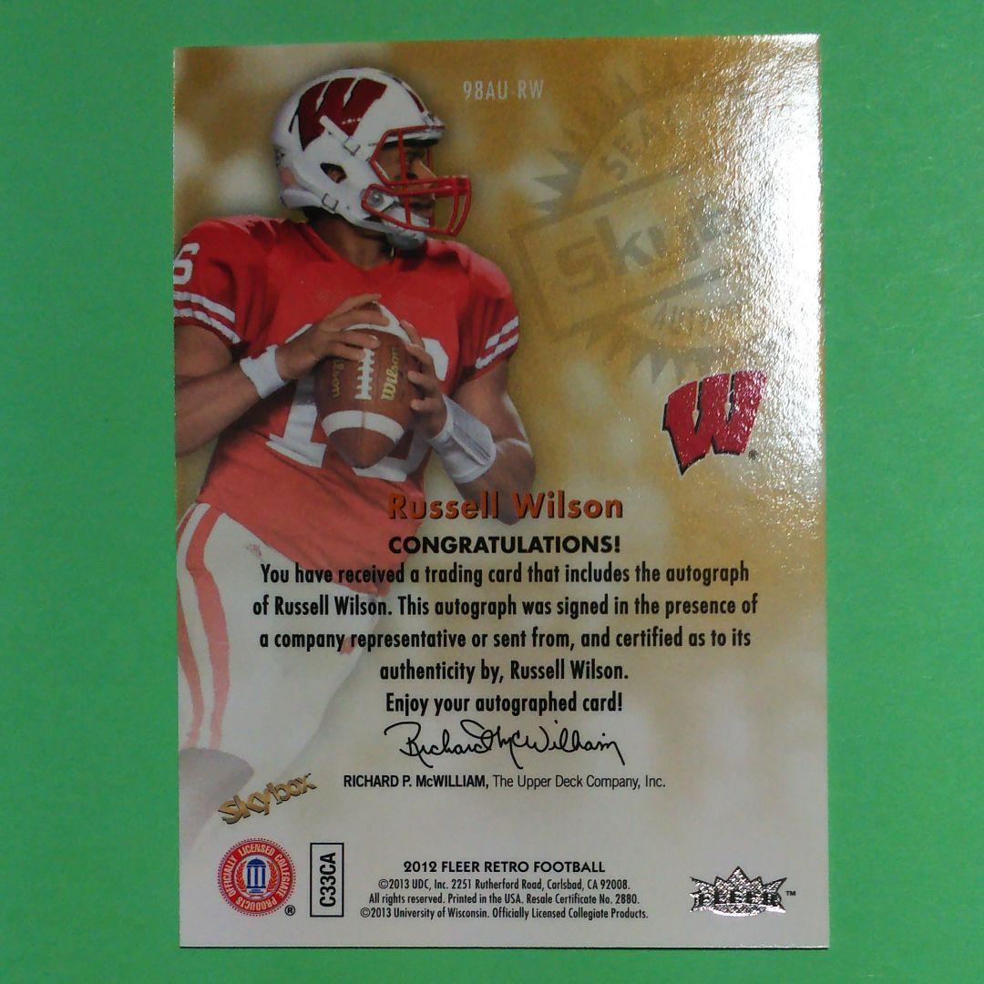 RUSSELL WIlSON　ラッセル ウイルソン　直筆サイン　AUTO　NFL