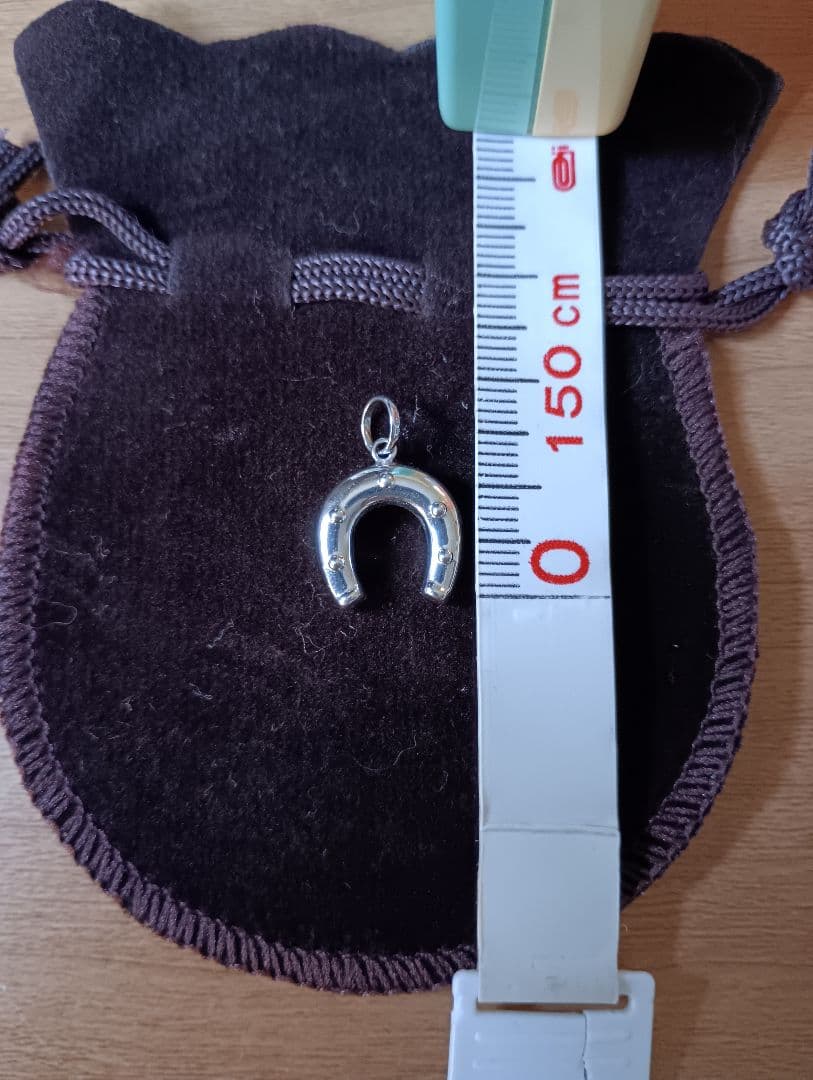 18Kホワイトゴールド 馬蹄型チャーム