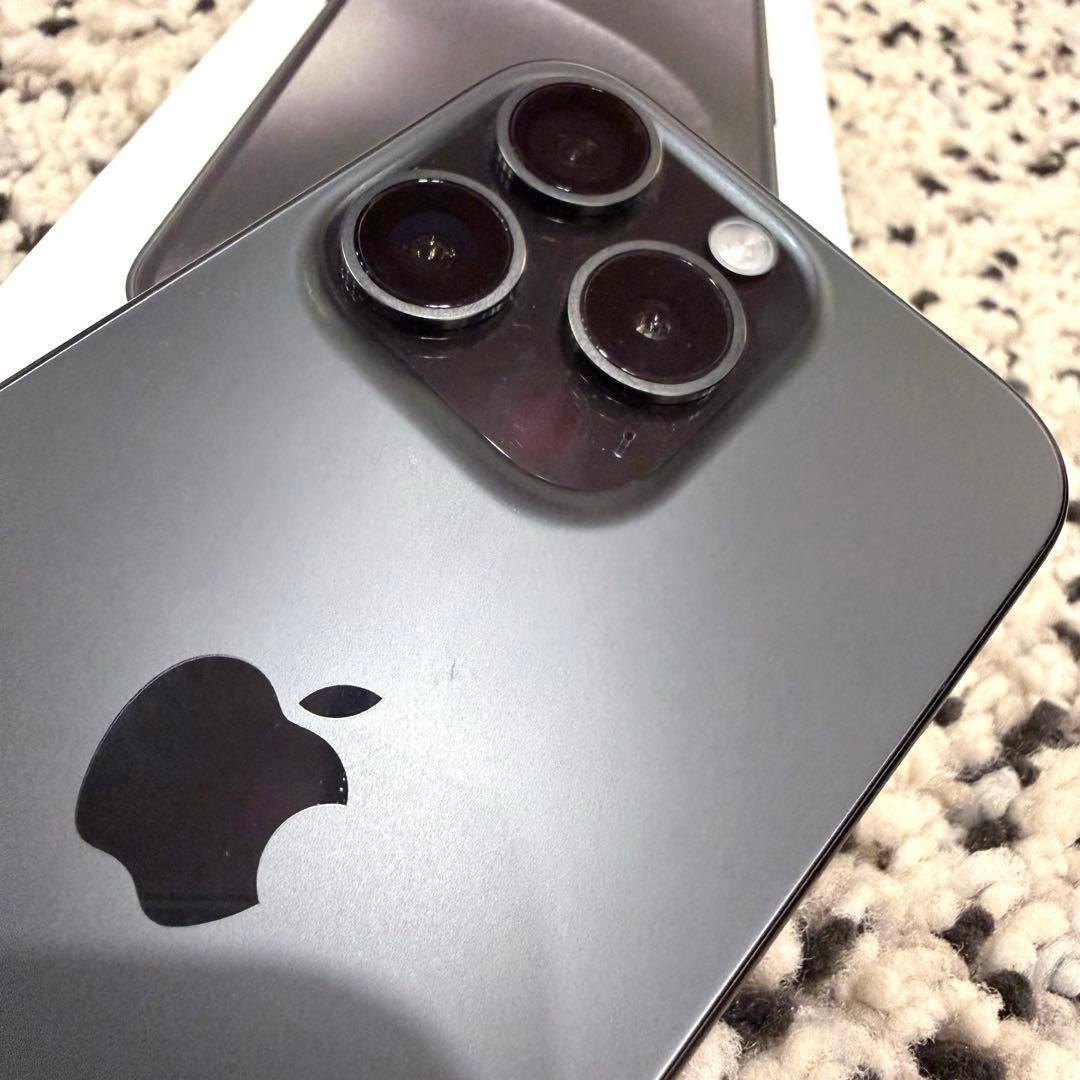 Phone15Pro 256GB SIMフリー ブラックチタニウム