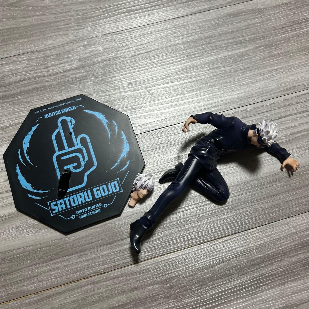 【美品】　呪術廻戦　五条悟　1/8スケールフィギュア　メガハウス