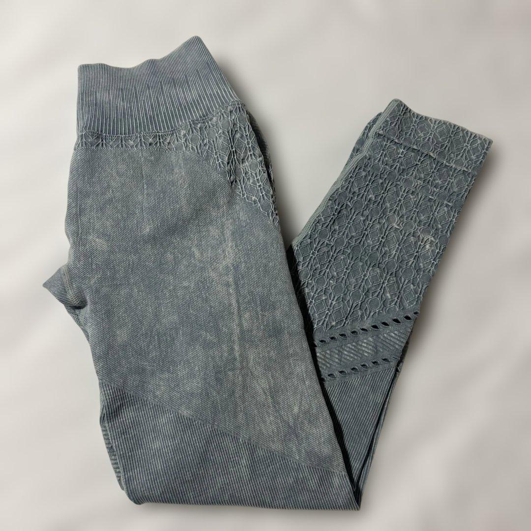 lava アクティブフィットレギンス　スモークグリーン