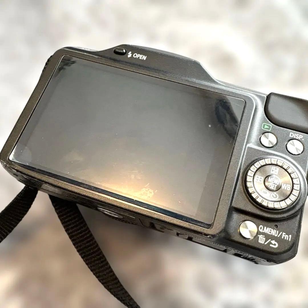 ［メルカリ便］LUMIX DMC-GF5 デジタル一眼レフ 14-42mm