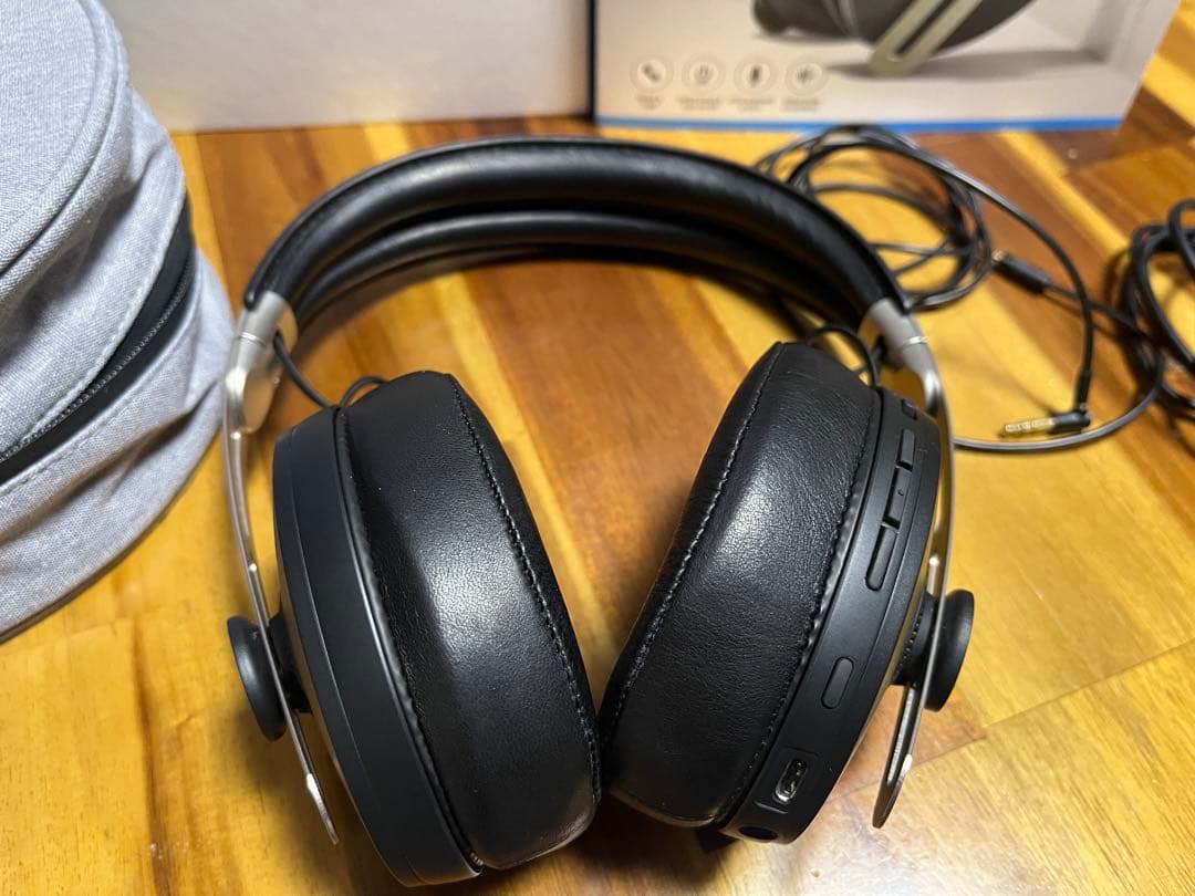 Sennheiser Momentum Wireless ヘッドホン