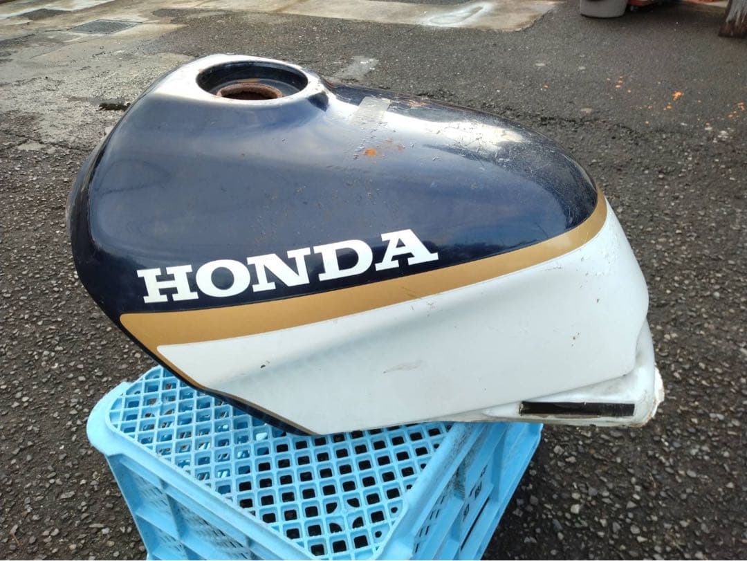 HONDA VTZ ガソリンタンク