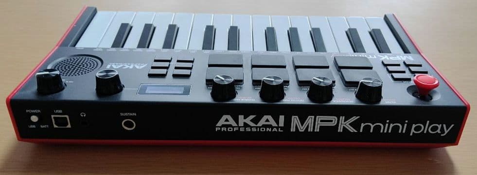 AKAI MPK Mini Playと専用保護ケースセット