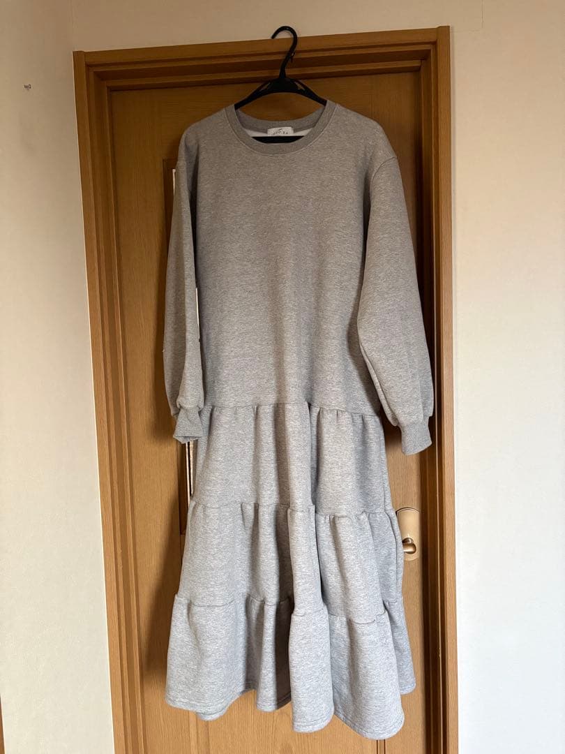 plusOTO.HA裏起毛ティアードスウェットワンピース/グレー