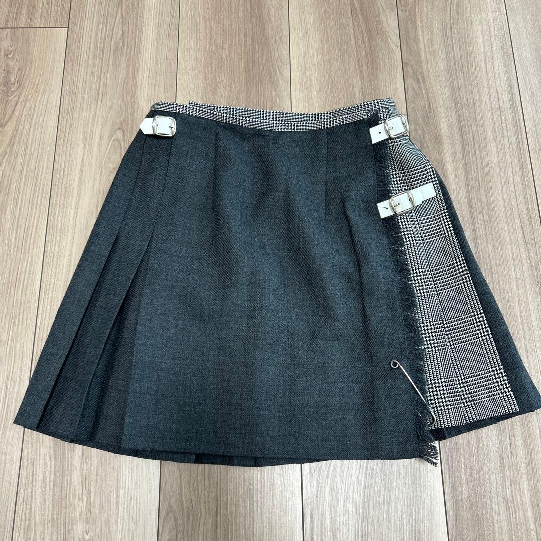 ダークグレー プリーツスカート チェック柄 オニールオブダブリン