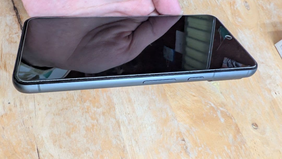 r*t様 Google Pixel 8 本体 黒 ・torrasケース・フィルム