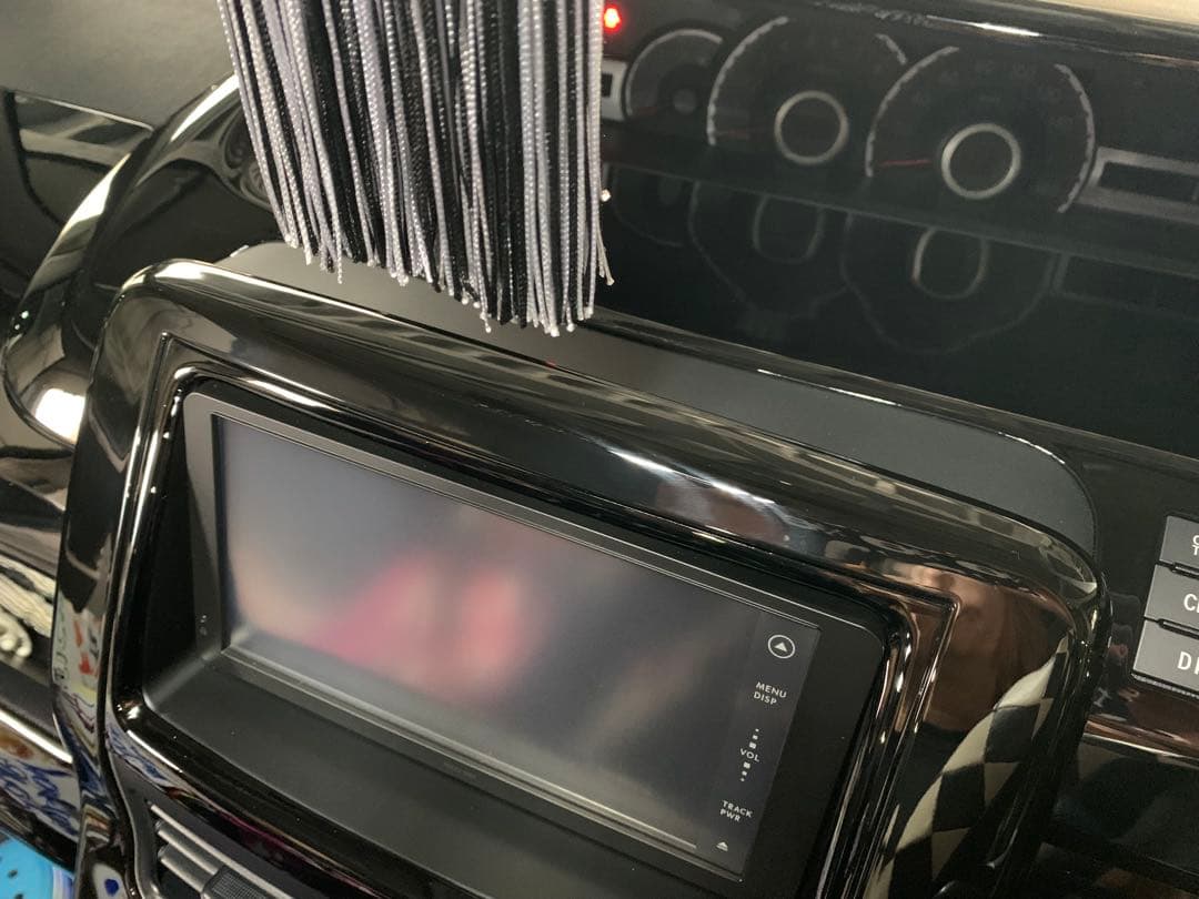 トヨタ純正ナビ7インチ　voxy 70