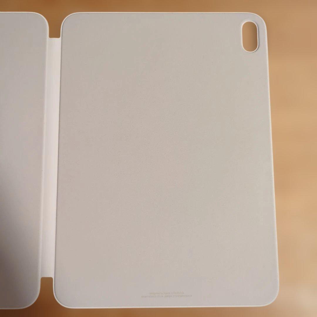 【ほぼ新品】Smart Folio iPad（第10世代・A16）用 ホワイト