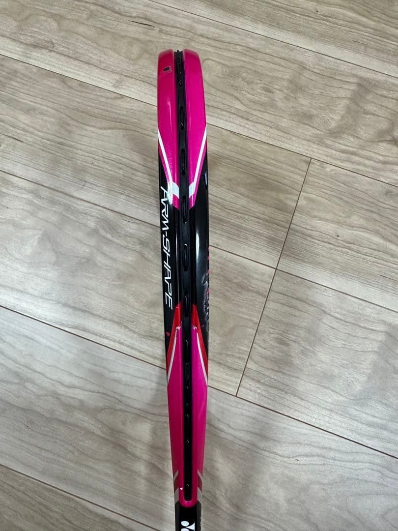 ヨネックス　ナノフォース8V Rev マゼンタ　2本セット