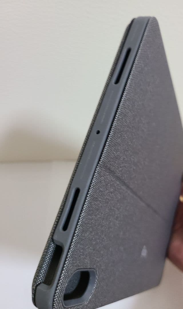 logicool COMBO TOUCH iPad Air ケース　第４世代