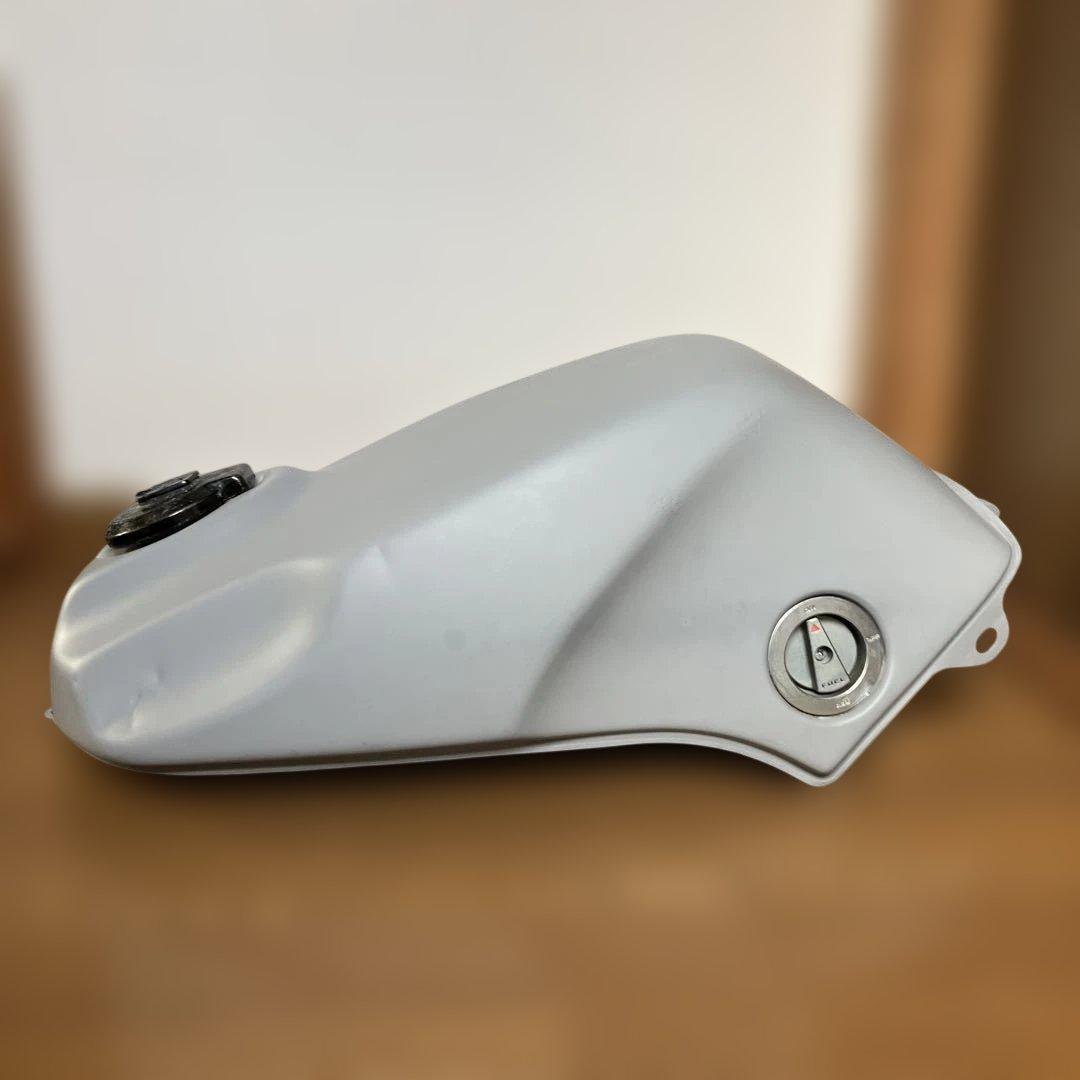 CBR400Fガソリンタンク