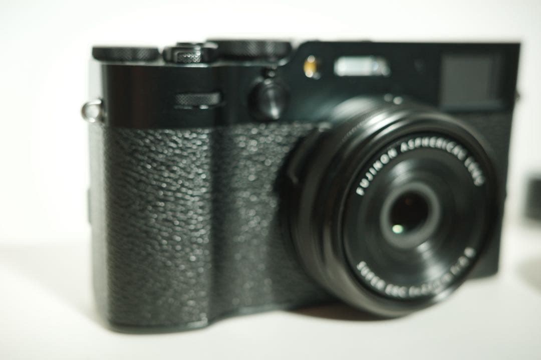 Fujifilm X100VI BLACK（多言語版）保証あり