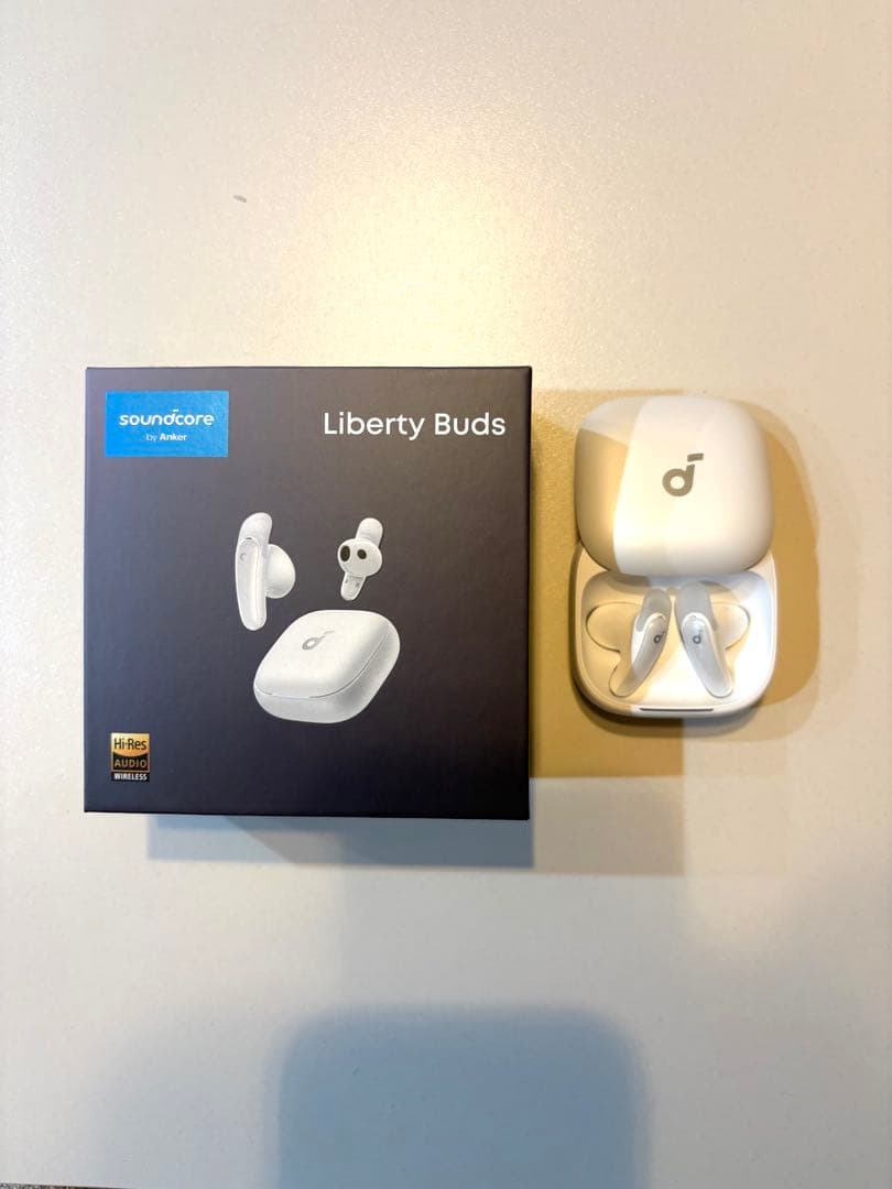 soundcore Liberty Buds パールホワイト