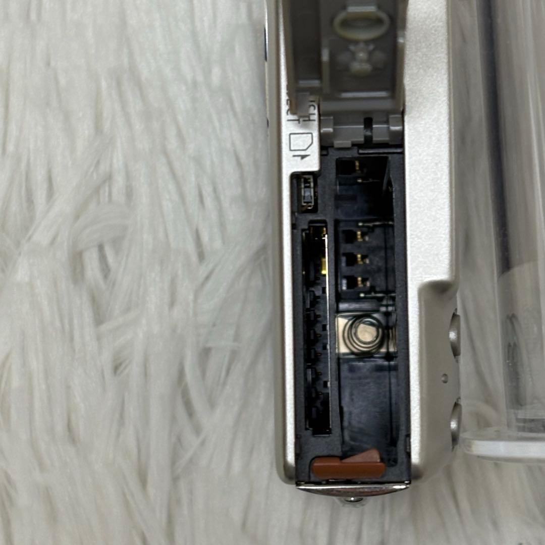 Canon カメラ　IXY 70 PC1193 充電器　コンデジ　動作品