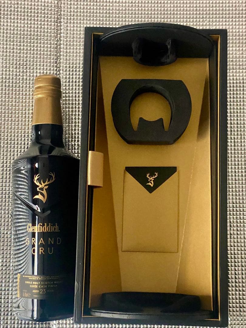 Glenfiddich グレンフィディック グランクリュ23年 700mL