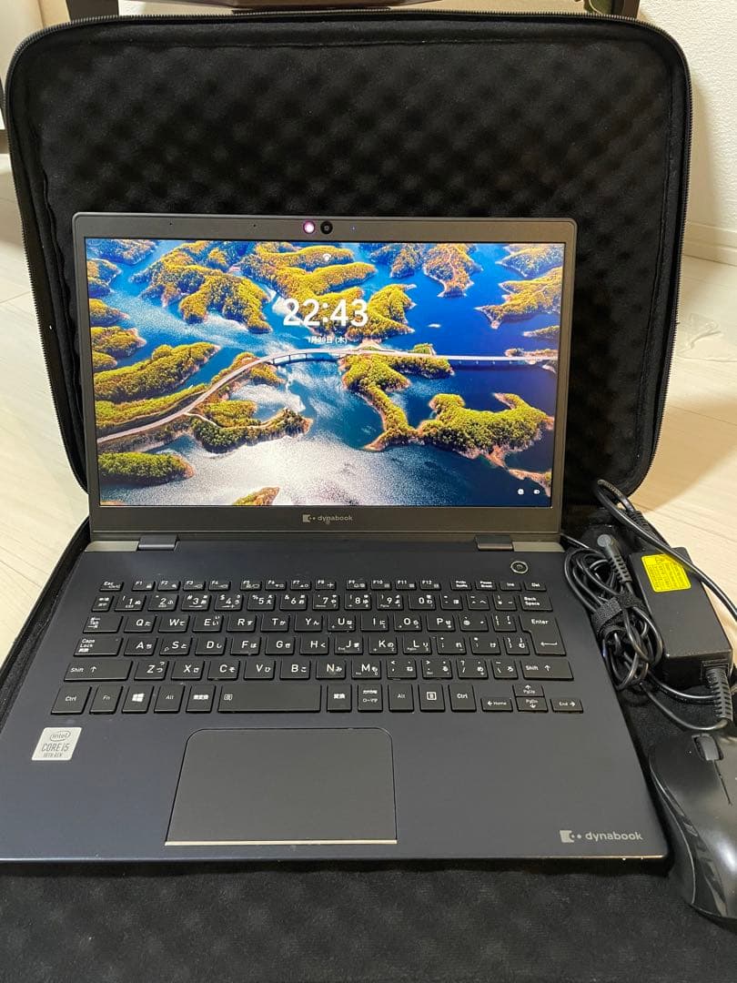Dynabook GX83 ACアダプター、Bluetoothマウス、ケース付き