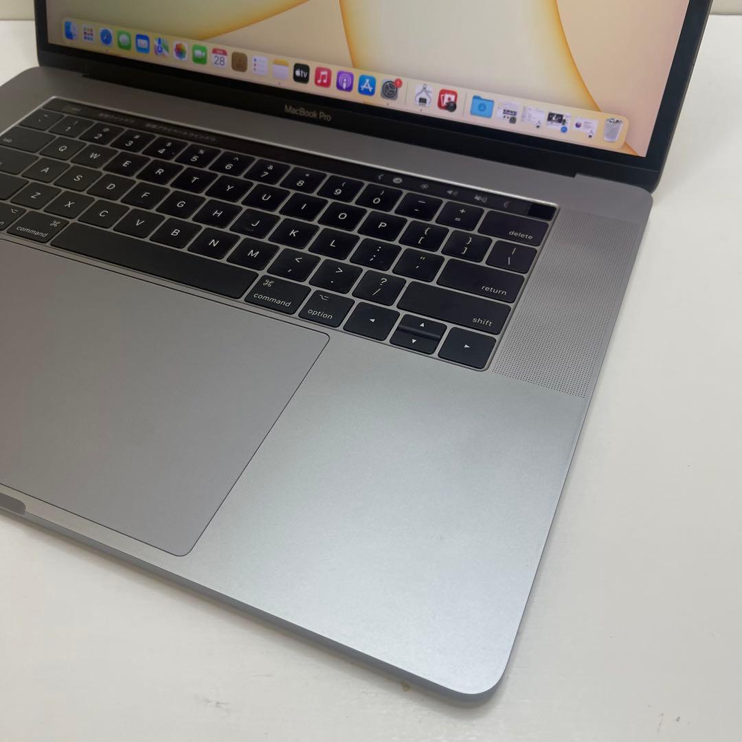 MacBook本体 Macbook Pro 2017 15inch i7 16GB SSD512GB