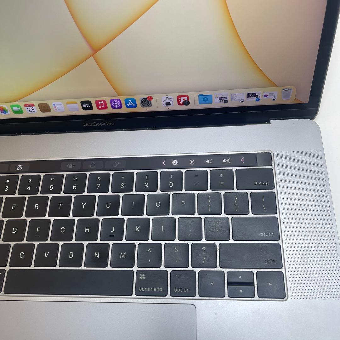 MacBook本体 Macbook Pro 2017 15inch i7 16GB SSD512GB