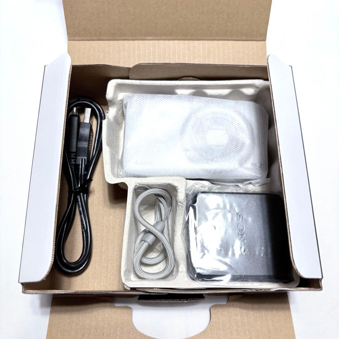 【未使用品】 SONY CyberShot DSC-WX7 シルバー デジカメ