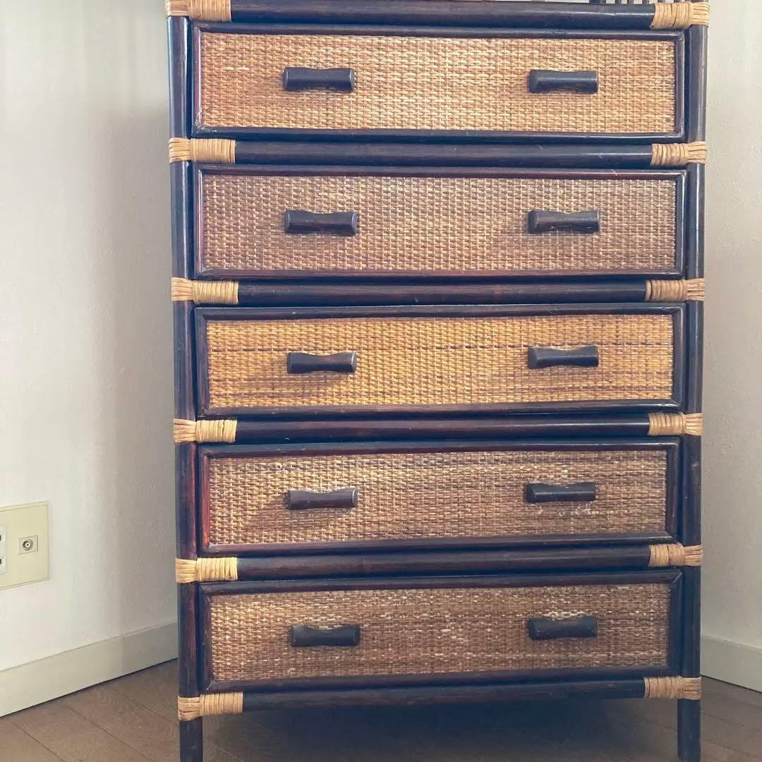 【18日までお買い得価格】天然木ラタン・タンス5段と飾り棚・希少な形